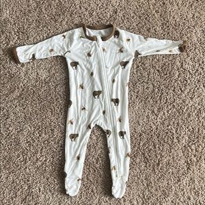 Kyte BABY White and Brown Footies with Soft Comfort